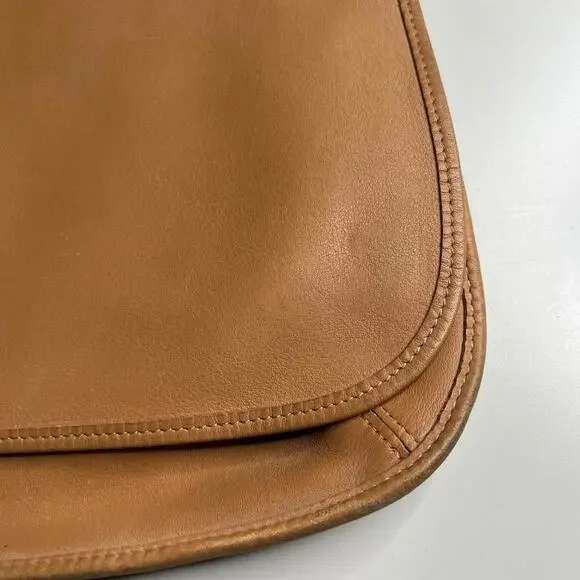 Coach Tan Leather Shoulder Bag - Picture 3 of 11